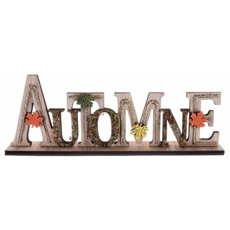 1 herbstlicher Buchstabenschmuck. 39 x 5,5 x 11 cm, aus Holz und Schaumstoff.